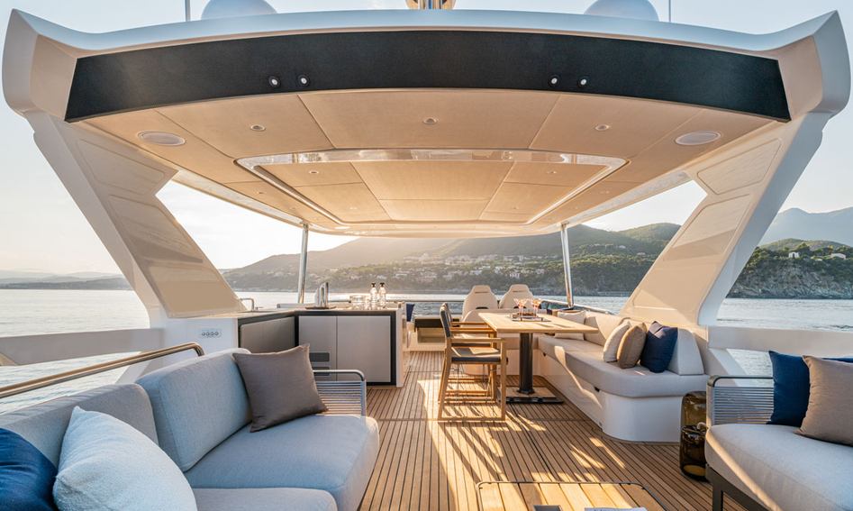 Absolute Navetta 62 , Fly Deck/Sportdeck