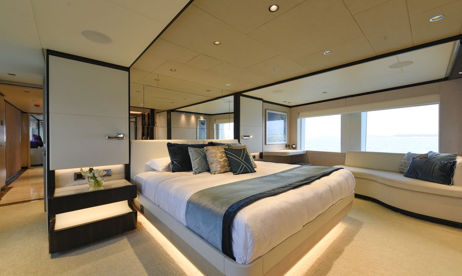 Gulf Craft Majesty 120, Accommodation