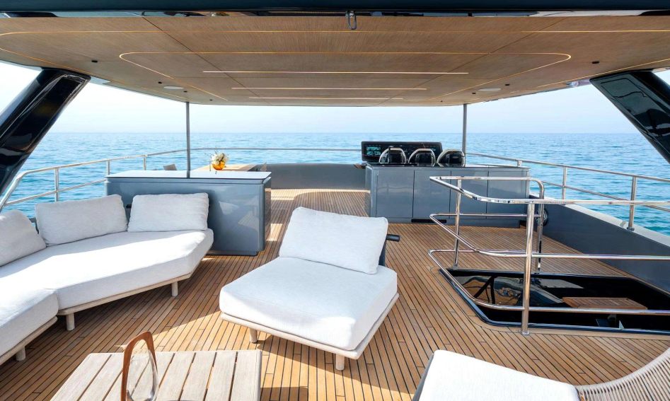 Sunreef Ultima 88, Fly Deck/Sportdeck