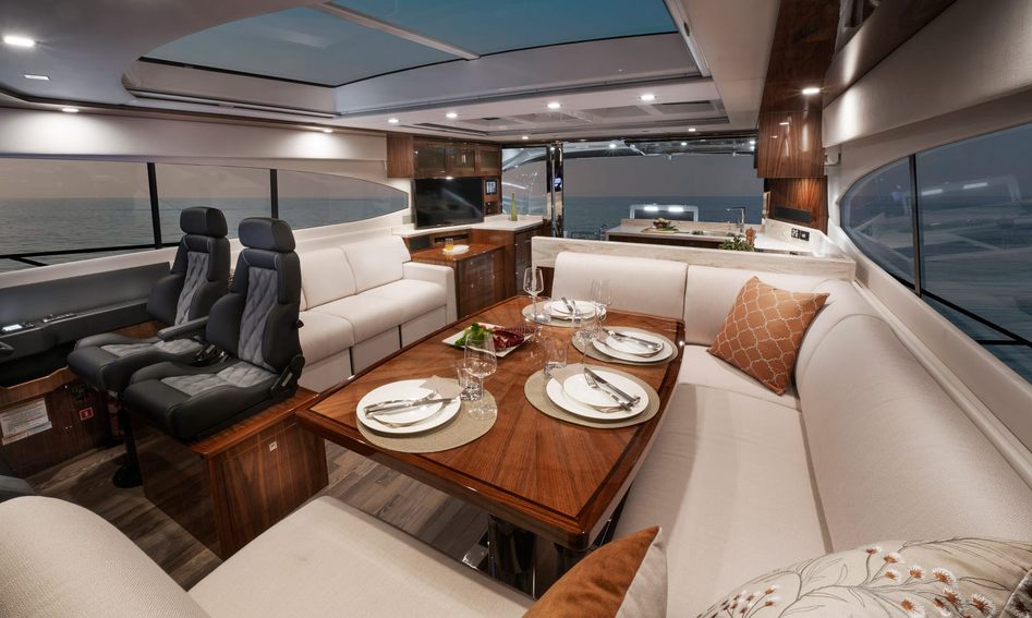 Riviera 6000 Sport Yacht Platinum Edition Mk2, Interior