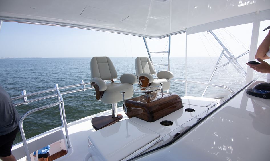 Bertram 61 Convertible, Fly Deck/Sportdeck