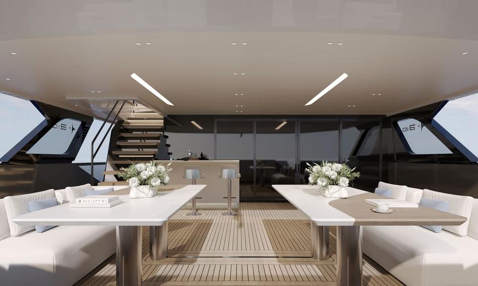 Bering 110, Deck Area