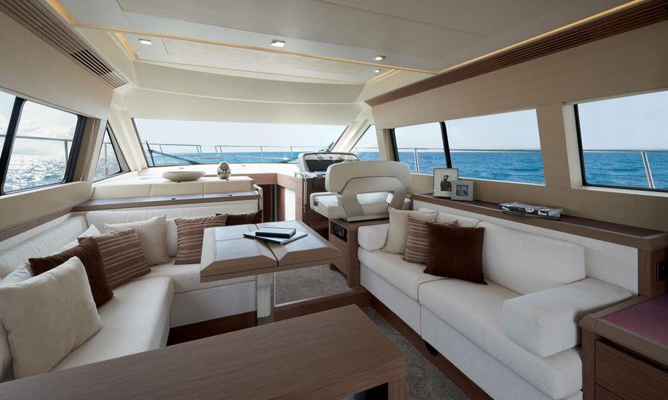 Beneteau Monte Carlo 5S, Interior