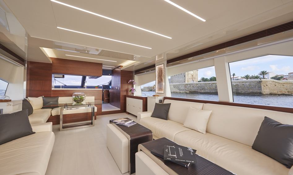 Astondoa 80 Flybridge, Interior