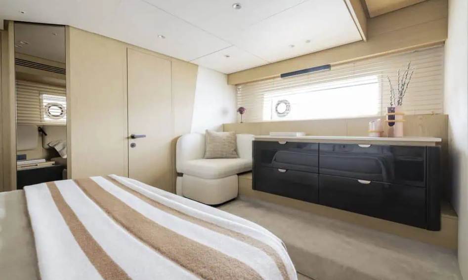 Azimut Fly 62 , Accommodation