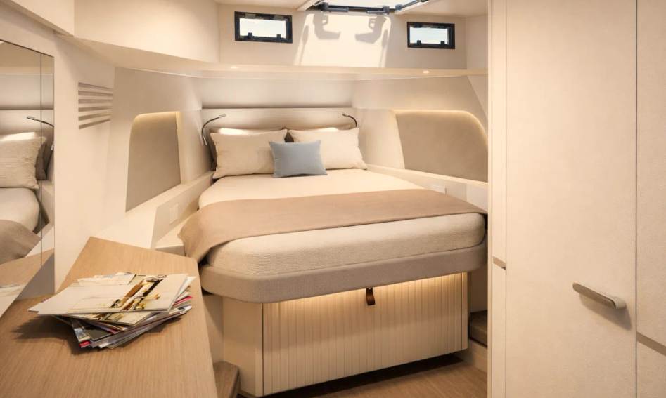 Bellini Astor 38 , Accommodation