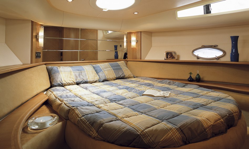 Azimut 46 Evolution, Accommodation