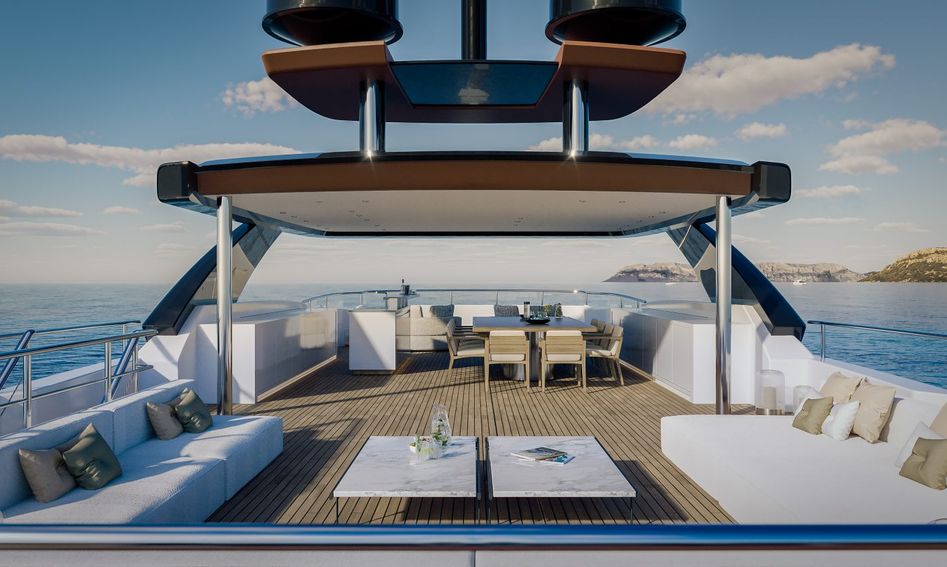 Benetti Class 44M, Fly Deck/Sportdeck