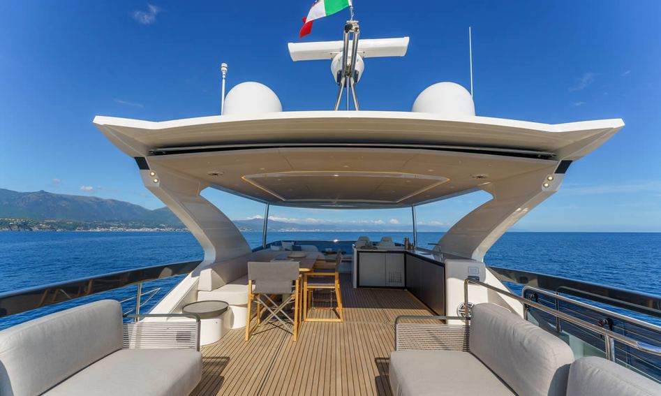 Absolute 70 FLY, Fly Deck/Sportdeck