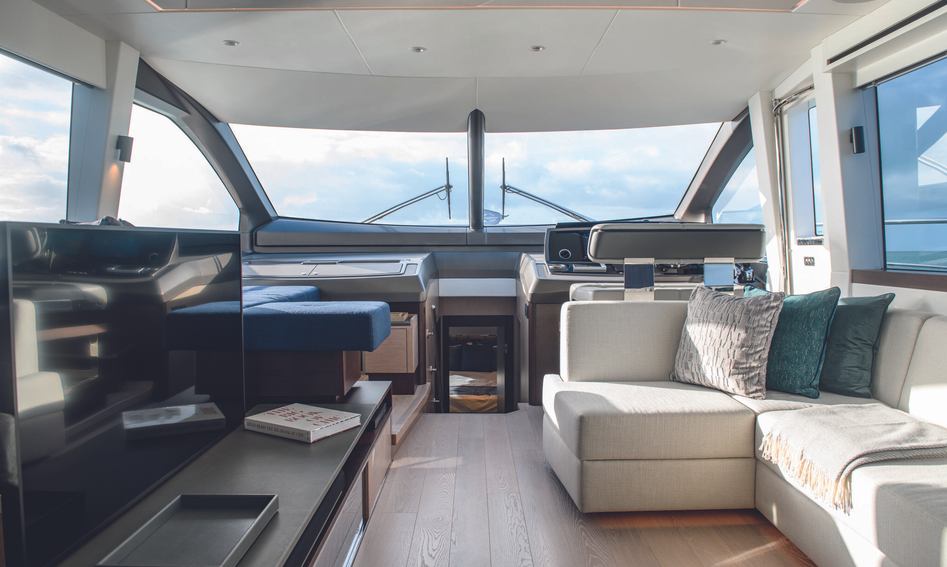 Sunseeker Manhattan 68, Interior