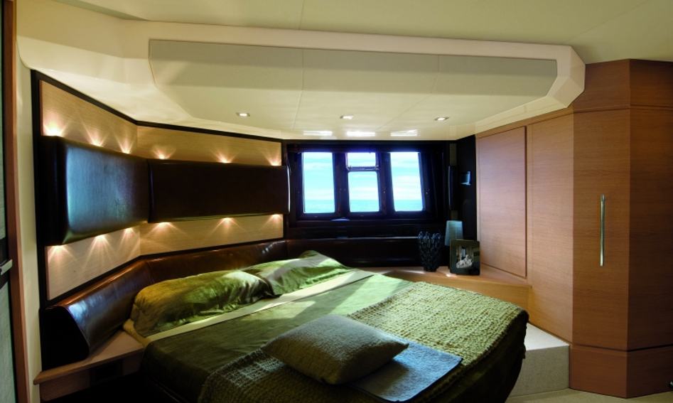 Azimut 58 Mk2, Accommodation