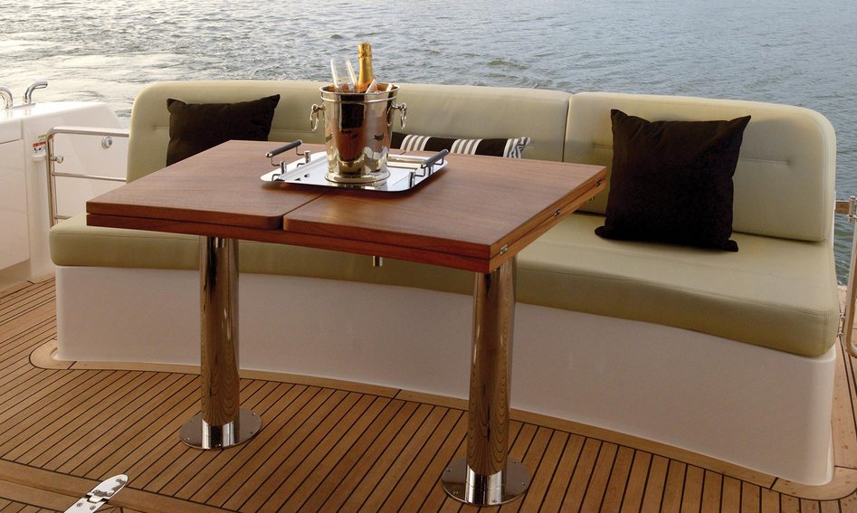 Maritimo S51 Mk1, Deck Area