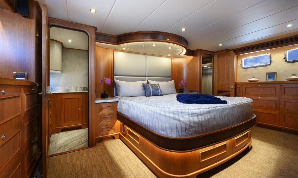 Outer Reef 720 Deluxbridge Motoryacht Mk2, Accommodation