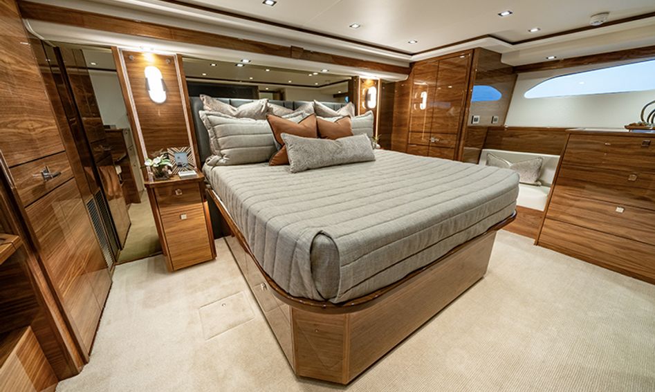 Viking 82C Gen 2, Accommodation