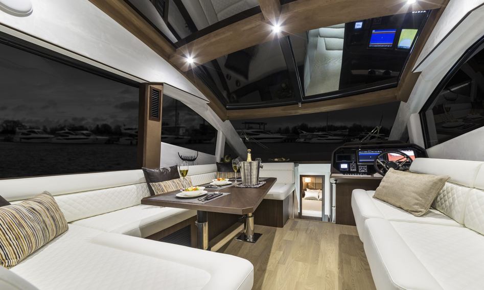 Galeon 510 Skydeck, Interior