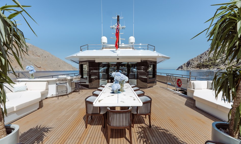 Damen Xplorer 60, Fly Deck/Sportdeck