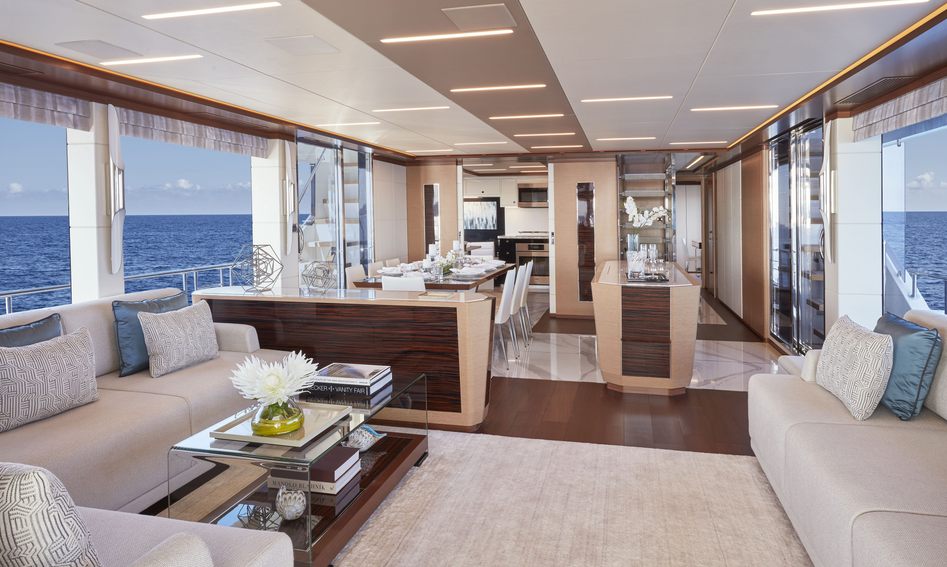 Ocean Alexander 90R Enclosed, Interior