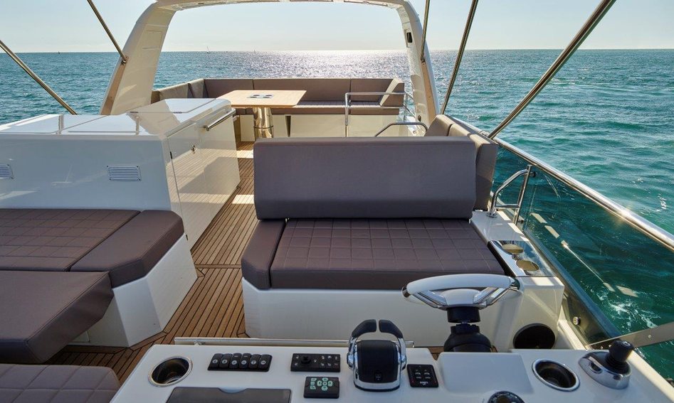 Prestige 630 , Fly Deck/Sportdeck