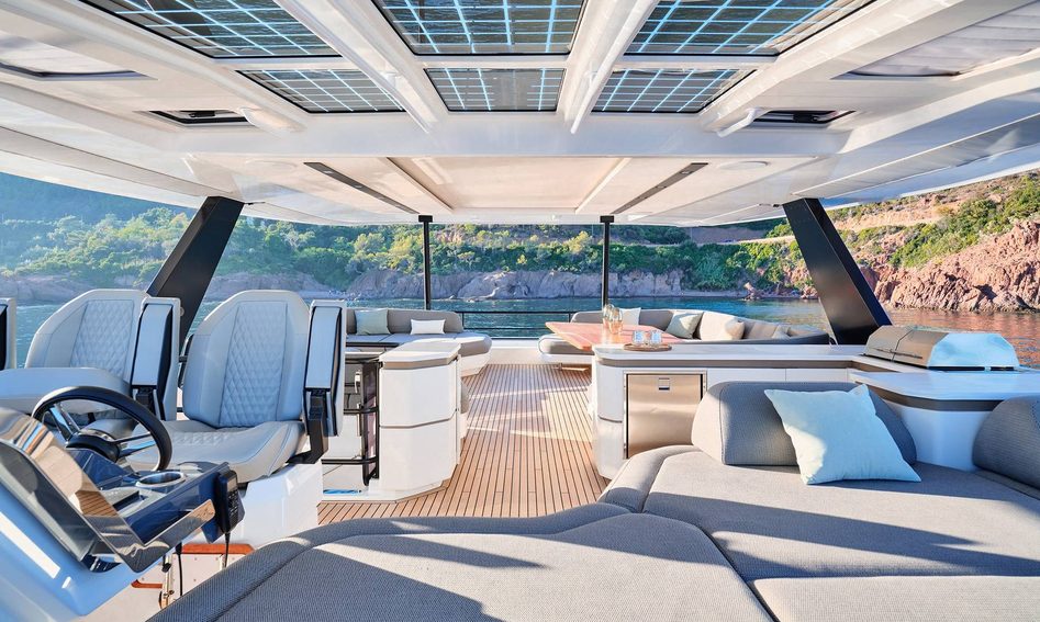 Fountaine Pajot Power 80 , Fly Deck/Sportdeck