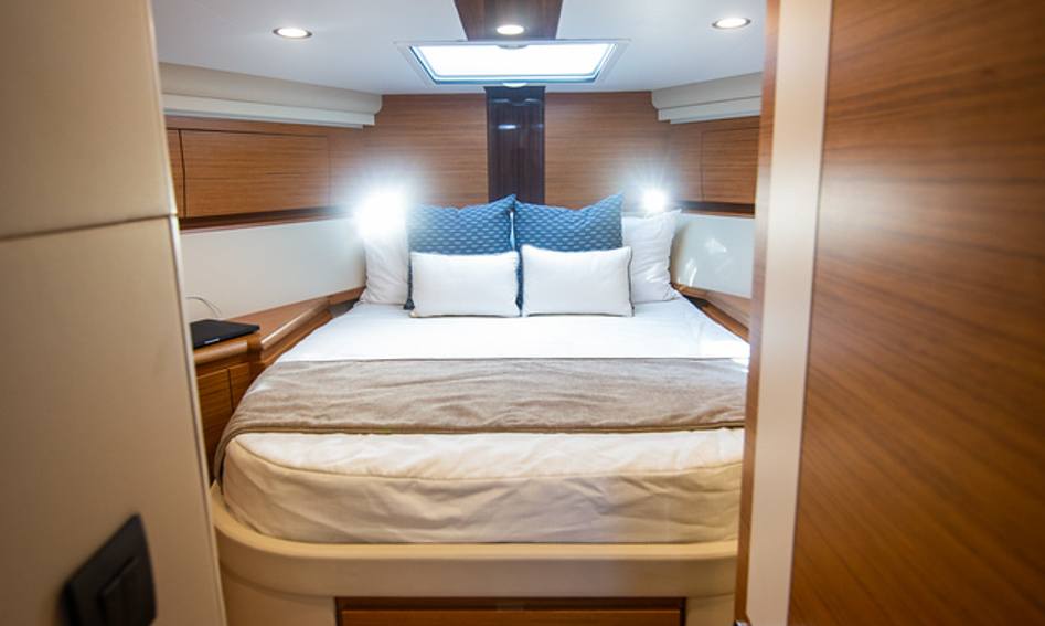 Bertram 50 Sport, Accommodation