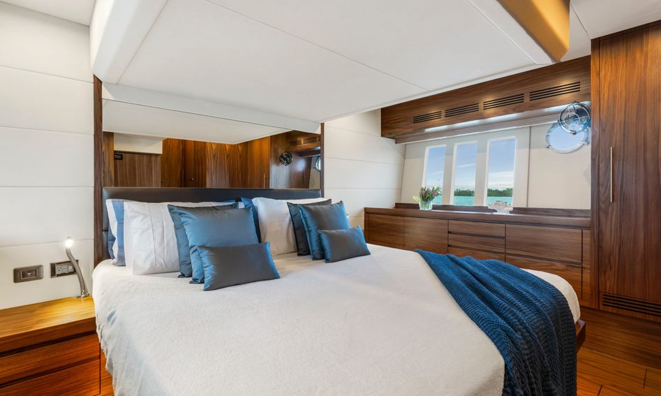 Sundeck Yachts 580, Accommodation