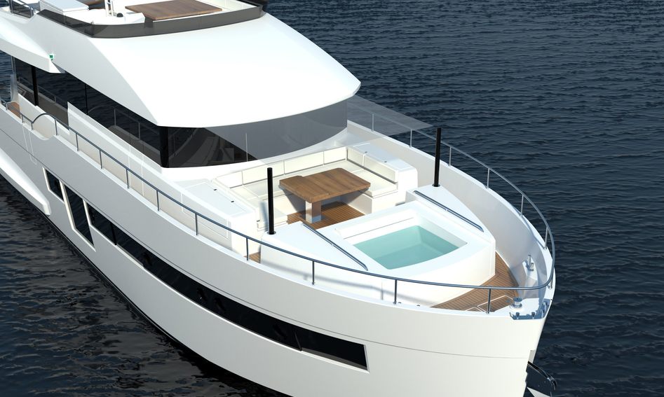 Sundeck Yachts 700, Deck Area