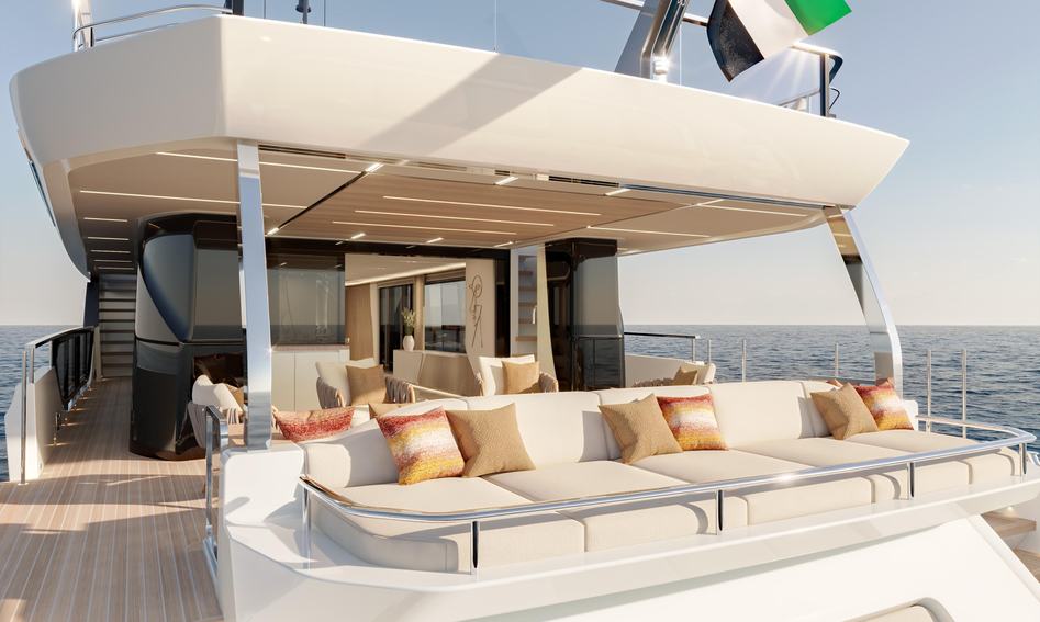 Gulf Craft Majesty 100 Terrace  Gen 2, Deck Area