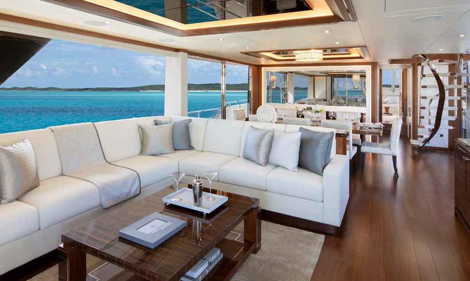 Ocean Alexander 32L, Interior