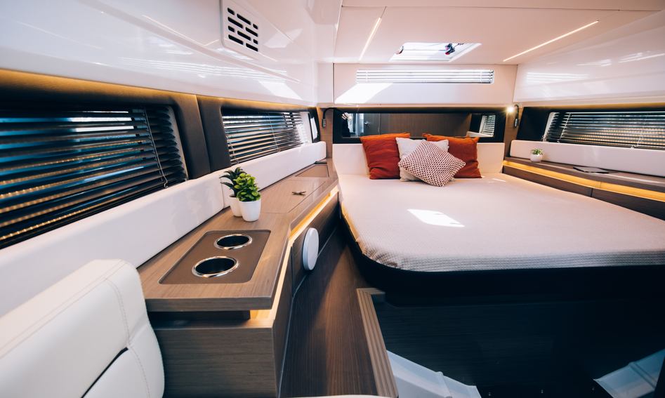 Wellcraft 355, Accommodation