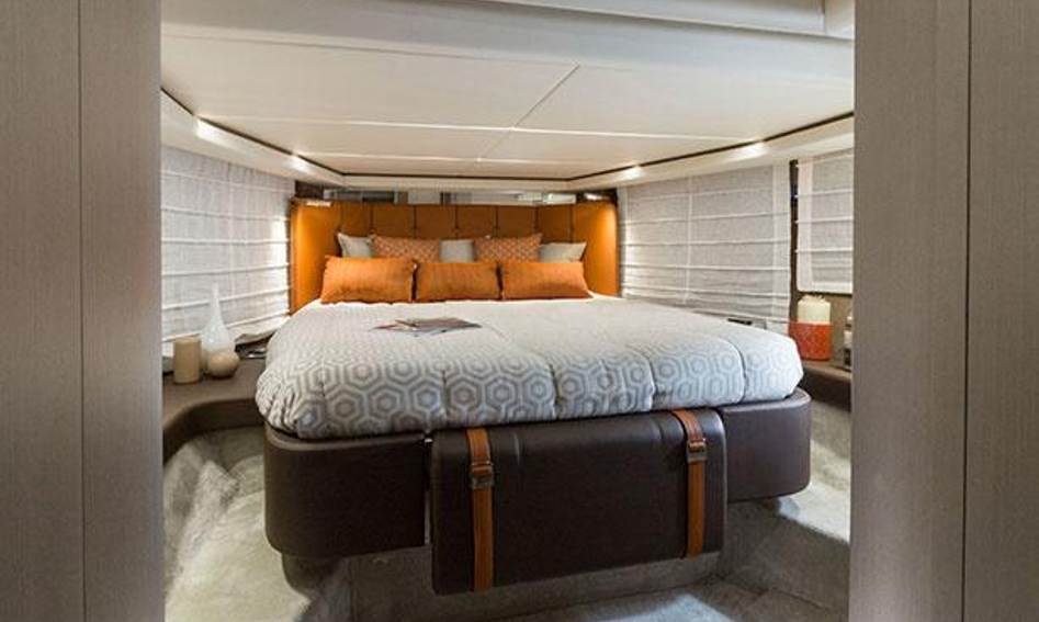 Invictus GT370S , Accommodation