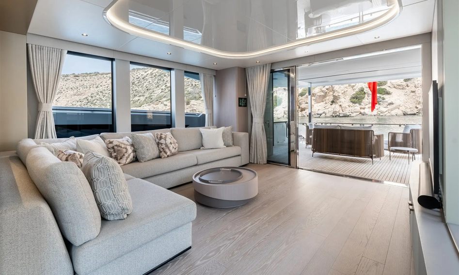 Sunseeker 82 Ocean , Interior