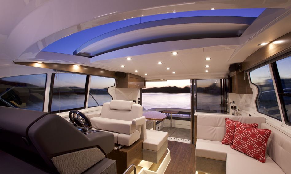 Cruisers 42 Cantius, Interior