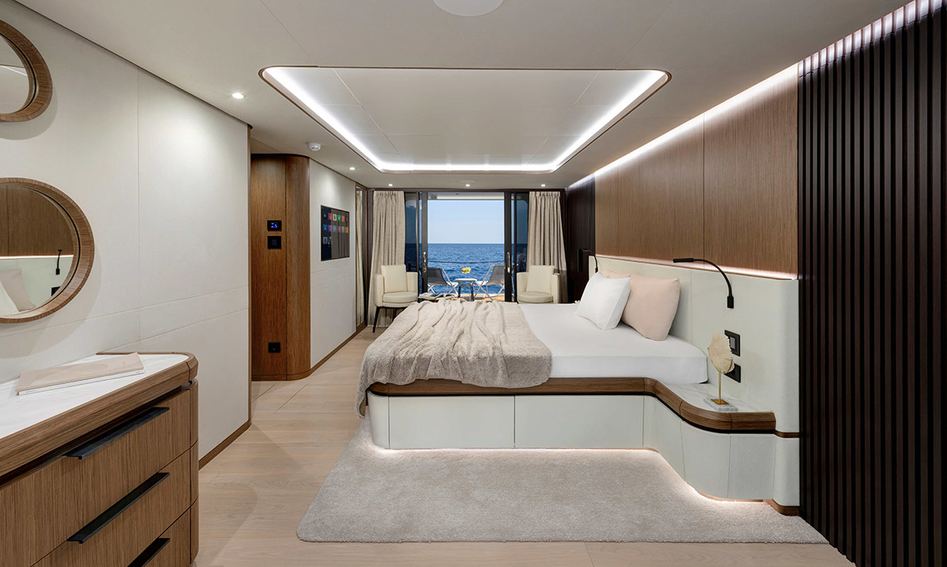 Lazzara LPC 300, Accommodation