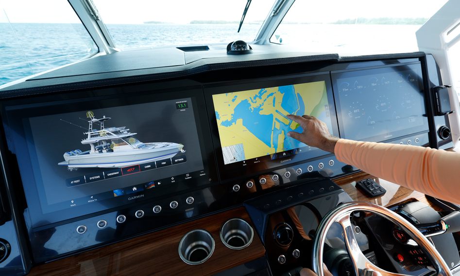 Formula 457 Center Console Fish , Helm Station