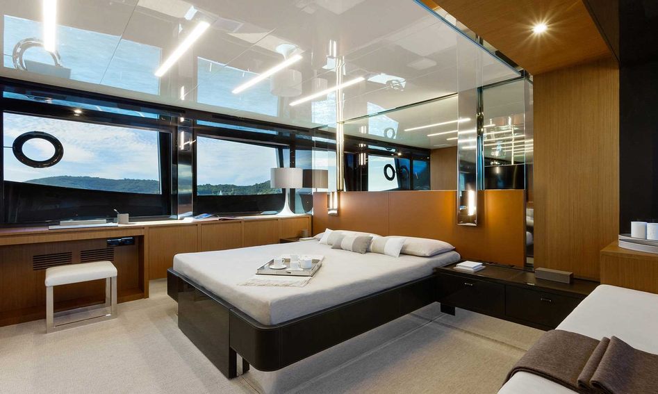 Riva 76&#039; Perseo, Accommodation