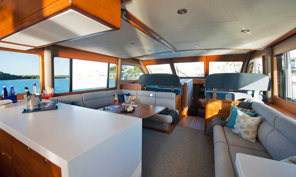 Grand Banks 60, Interior