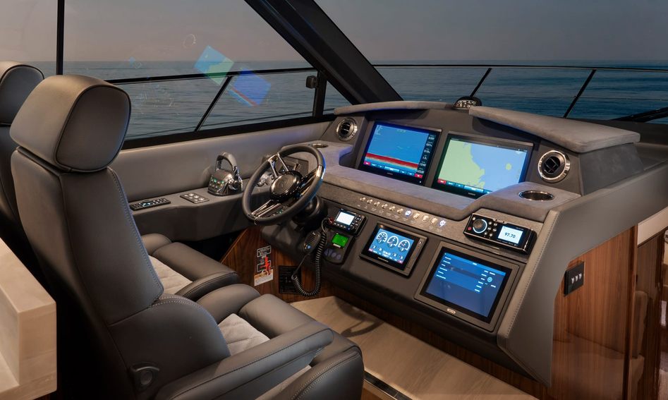 Riviera 4800 Sport Yacht Series II  Platinum Edition Gen 2, Helm Station