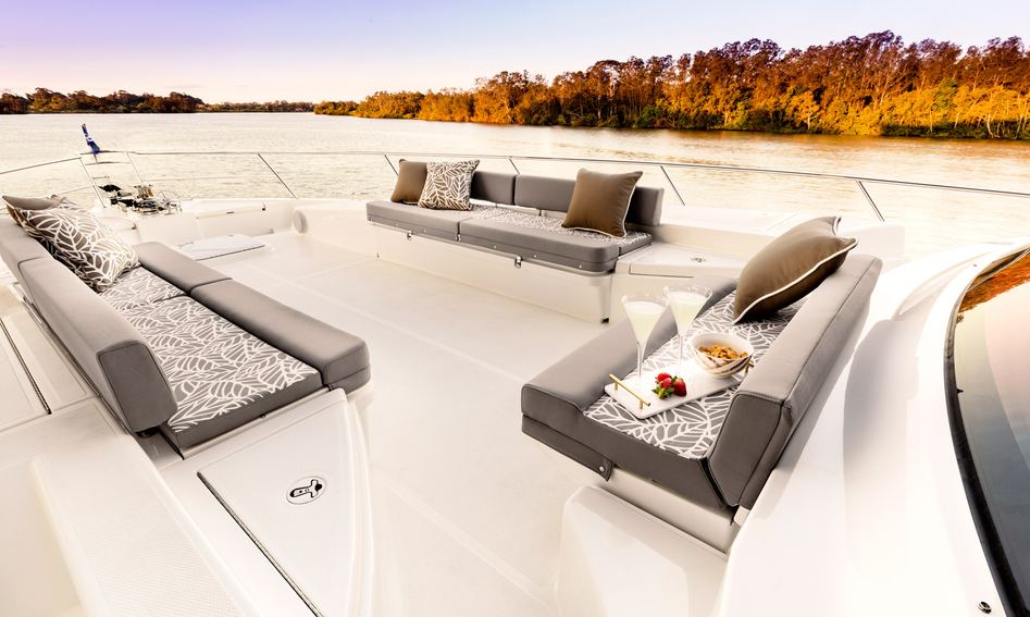 Riviera 72 Sport Motor Yacht Gen 2, Fly Deck/Sportdeck