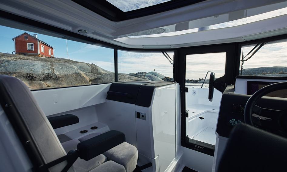 XO EXPLR 9 Mk2, Interior