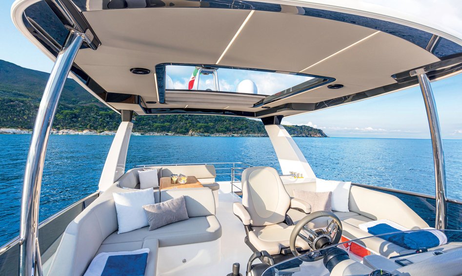 Absolute Navetta 52 Gen 2, Fly Deck/Sportdeck