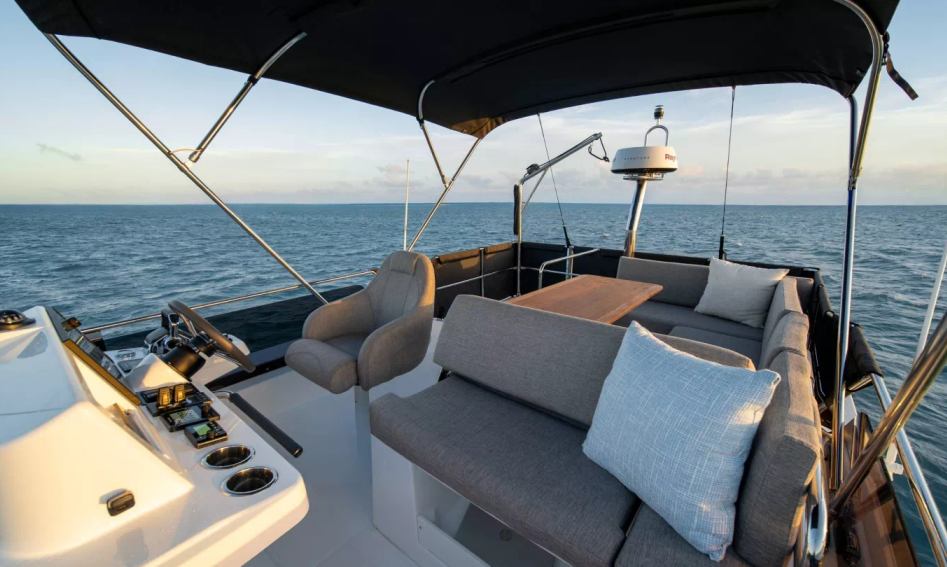 Beneteau Swift Trawler 37 Fly , Fly Deck/Sportdeck