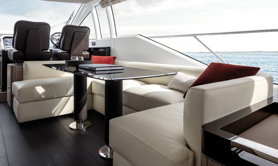 Azimut 66 Gen 2, Interior