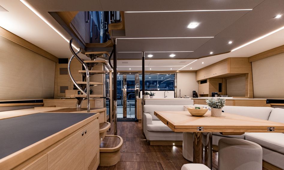 Aquila 54 Yacht, Interior