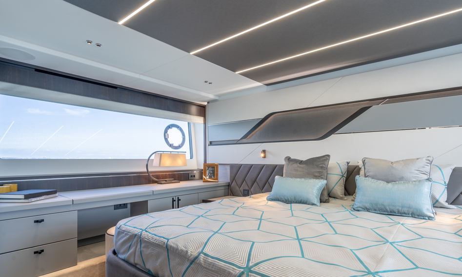 Sunseeker Predator 74 XPS, Accommodation