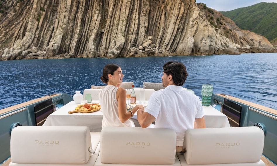 Pardo 43 Mk2, Deck Area