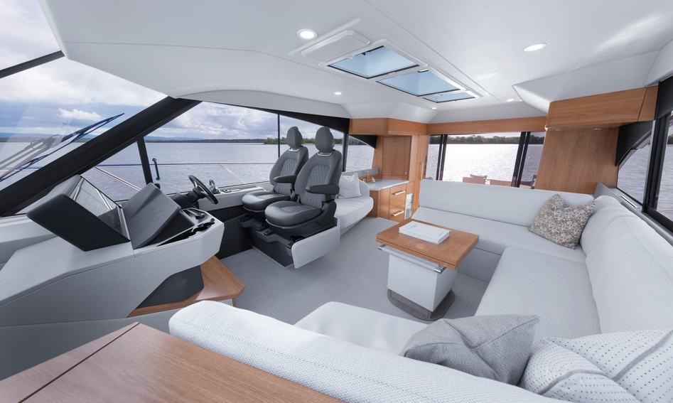 Maritimo S50 Sedan, Interior
