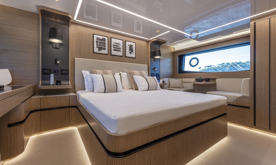 Pearl 62, Accommodation