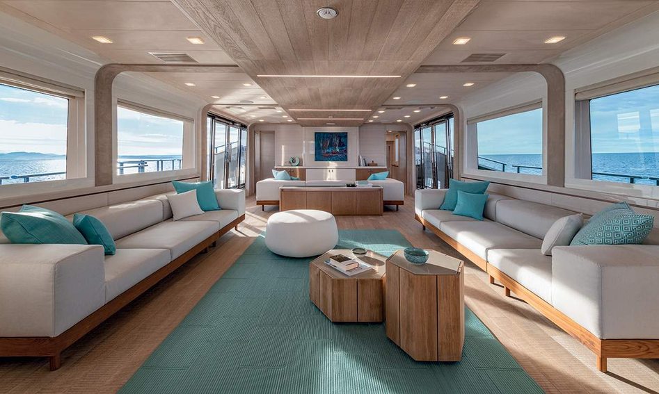 Monte Carlo Yachts MCY 105 Skylounge, Interior