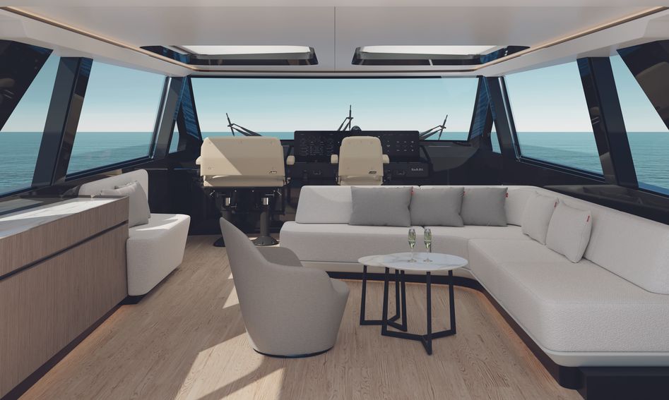 CL Yachts CLB80, Helm Station