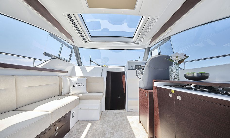 Rodman Spirit 31 Inboard Mk2, Interior